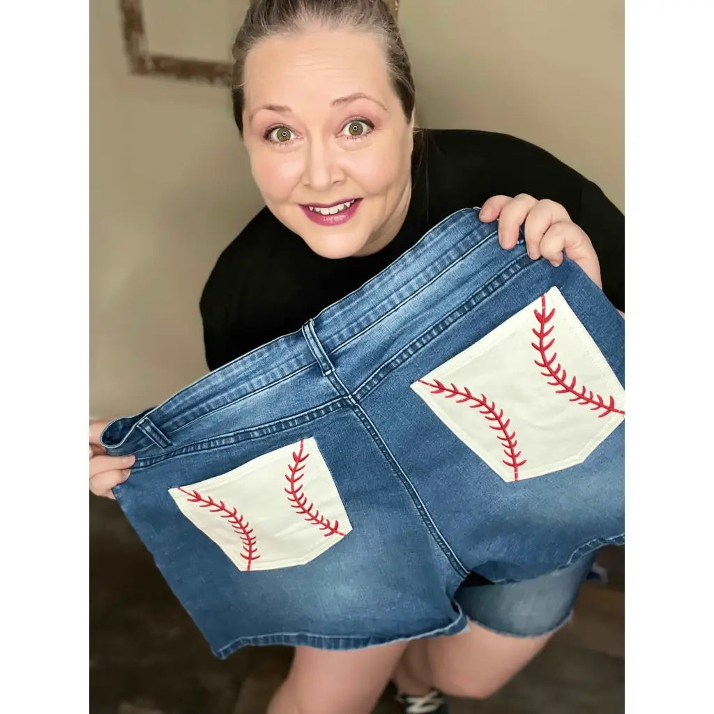 These baseball pocket jean shorts are the PERFECT mid-rise midi-length for mom of a little leaguer and to wear big