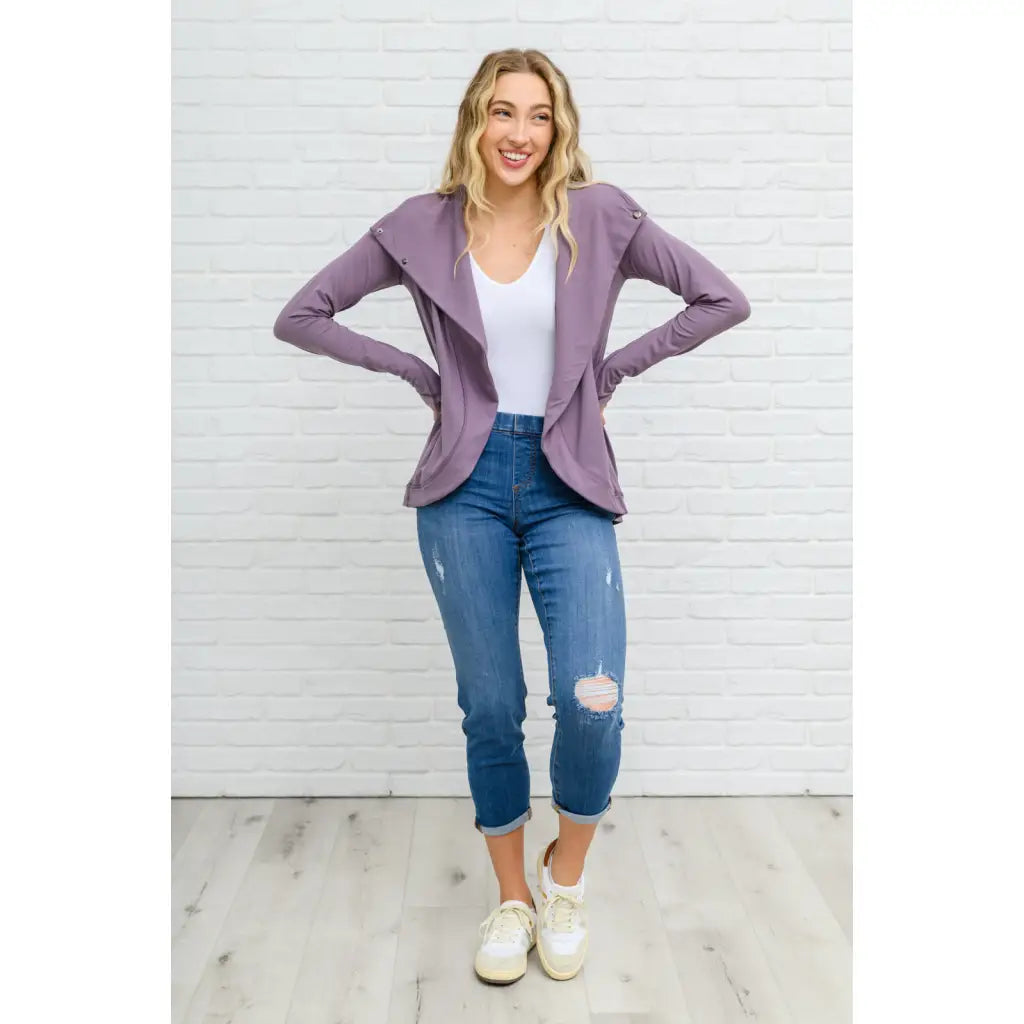 The Nikki Mid-Rise Boyfriend Jeggings have the comfort and style all your other jeans are missing! A super stretchy